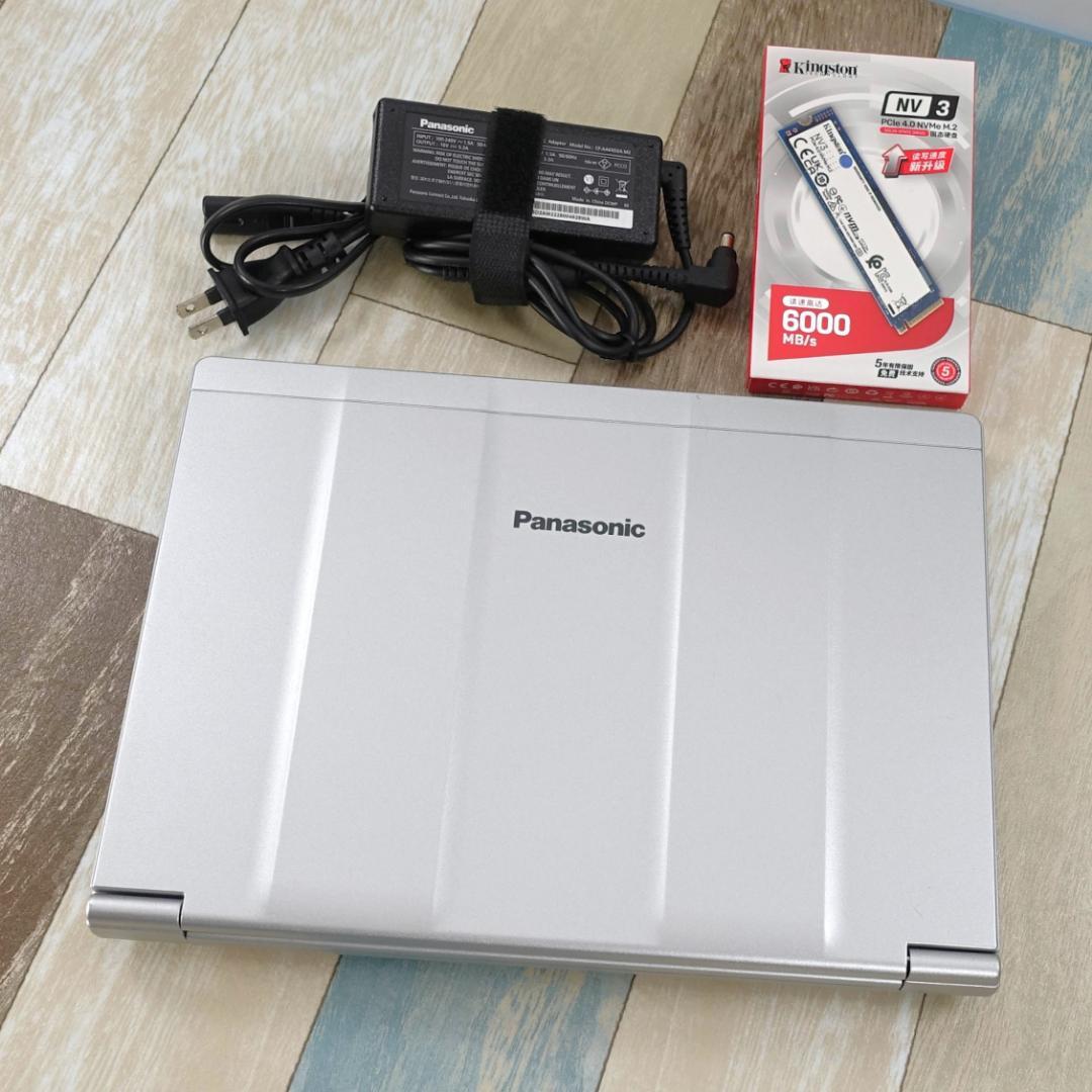 超高速大容量新品ＳＳＤ１ＴＢ搭載✨美品✨累積使用時間１２３０時間✨ノートパソコン