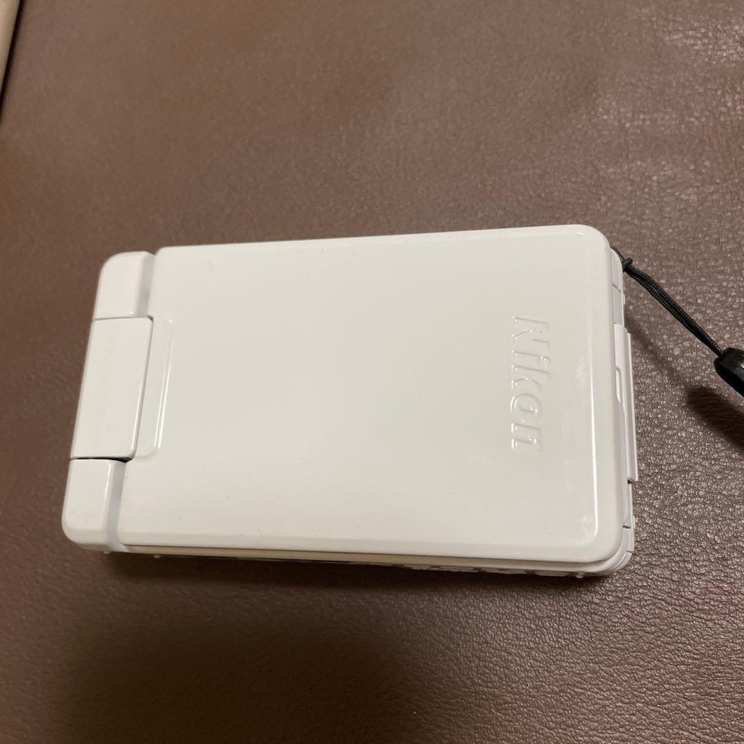 Nikon COOLPIX S6900 ホワイト　デジタルカメラ