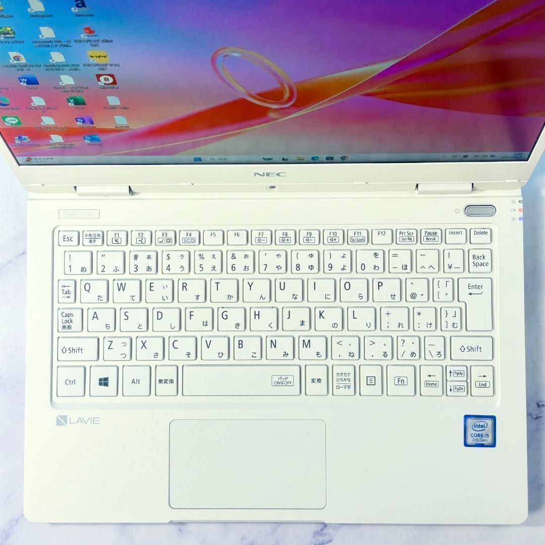 【★1台限り★】軽量コンパクト！SSDで快速・Win11・ホワイトノートパソコン