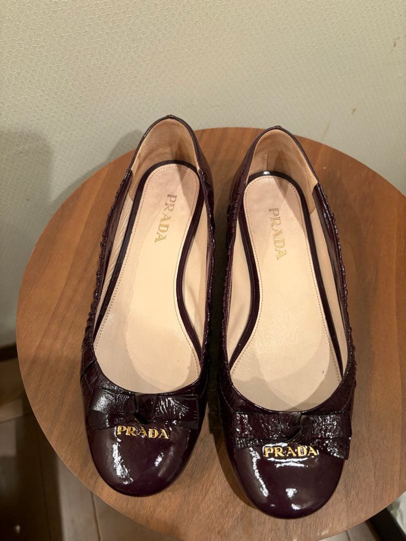 プラダフラットシューズ