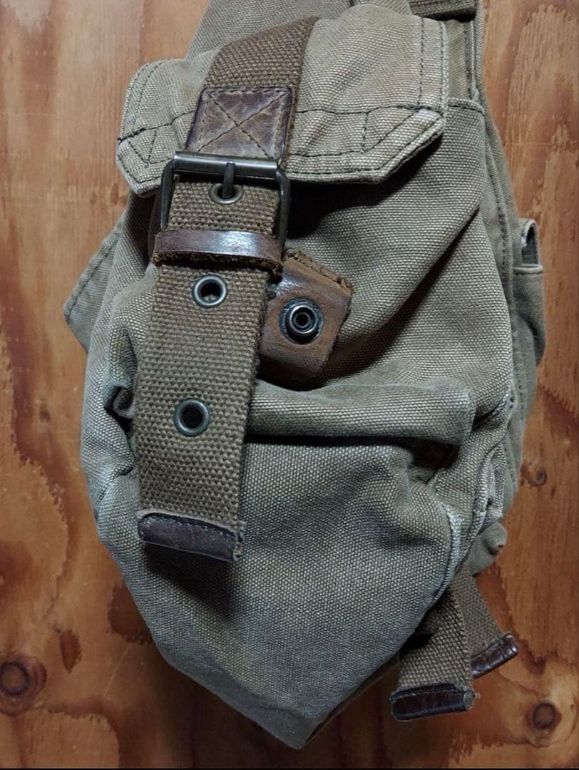 ミリタリーバッグ　ショルダー　メッセンジャーバッグ