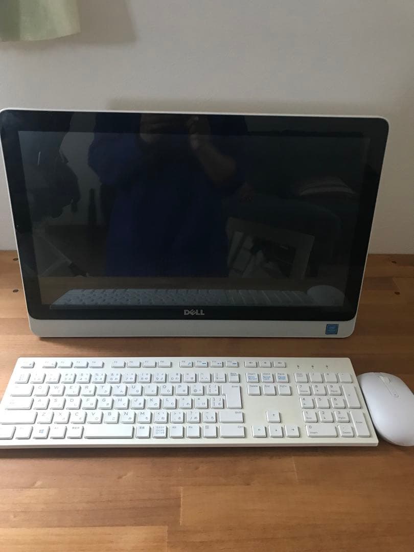 dellデル　デスクトップパソコンinspiron20 3052