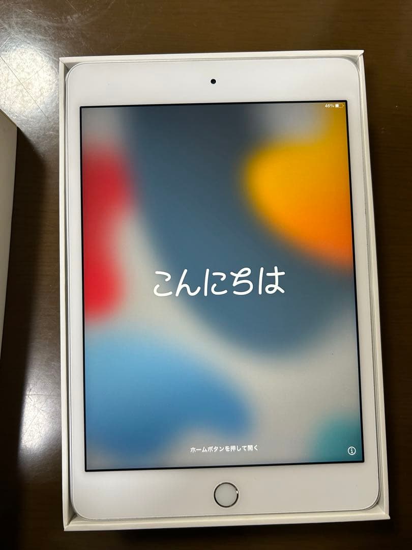 iPad mini4 32GBシルバー WiFiモデル