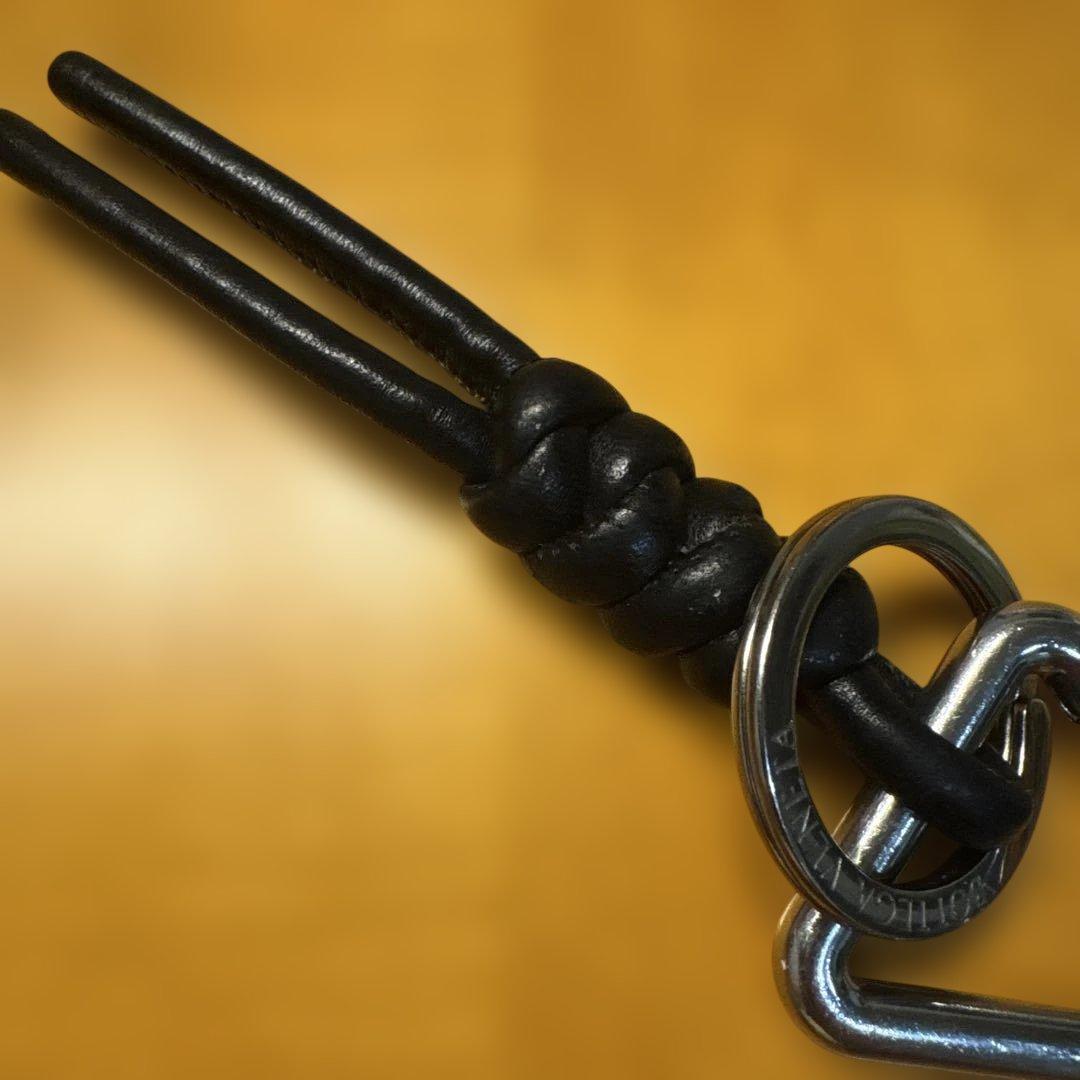 【ボッテガヴェネタ】トライアングル キーホルダー