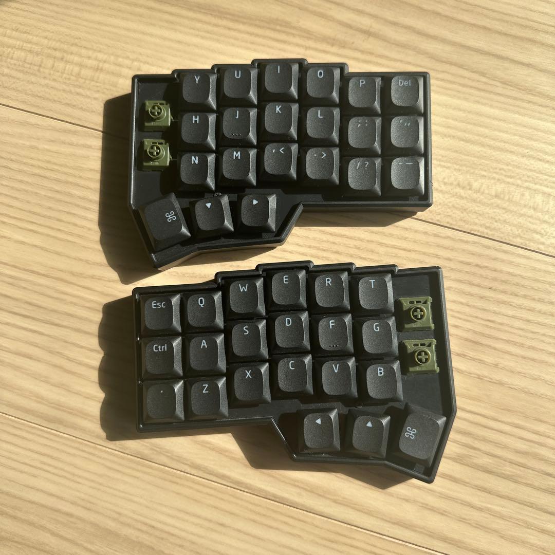Corne V4 Chocolate 左右分割キーボード