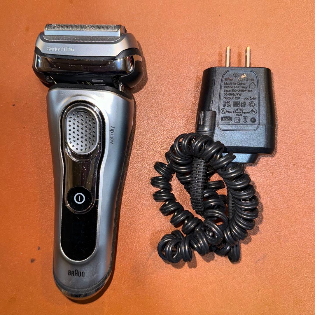 ブラウン　メンズ電気シェーバー　4枚刃　シリーズ9 9291cc ✨