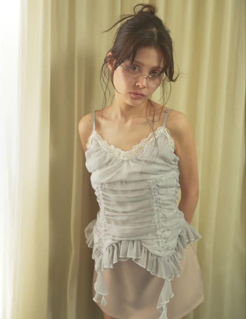 PELLICULE ぺリキュール　グレー フリルキャミソール　新品タグ付き