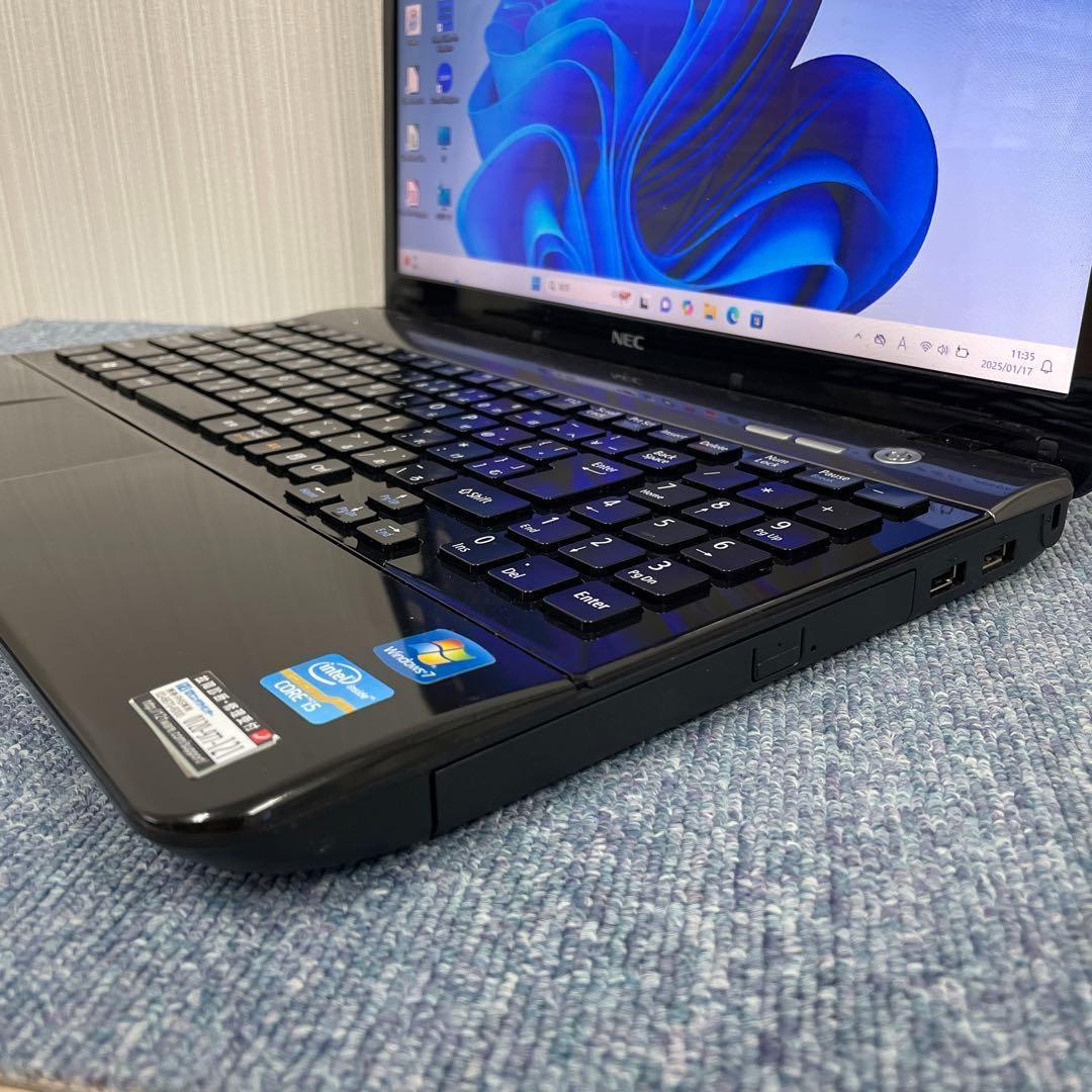 ノートパソコン　Windows11オフィス付き　SSD　Blu-ray　設定済み