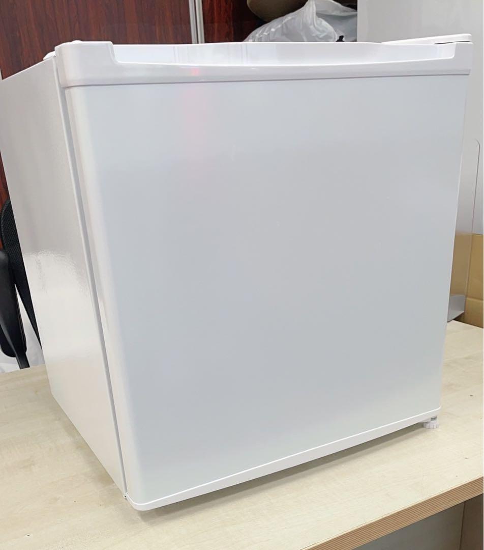 ★中古美品2023年製 マクスゼン 小型冷蔵庫　JR046ML01WH