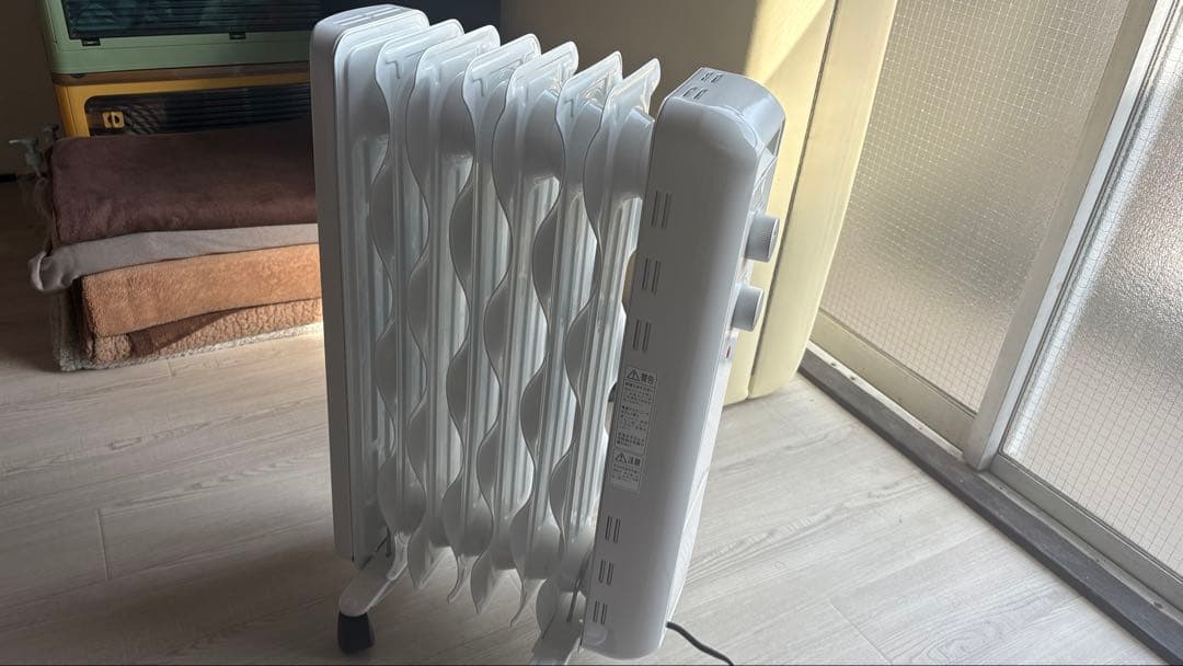 アイリスオーヤマ ヒーター オイルヒーター ウェーブ型 1200W 8畳