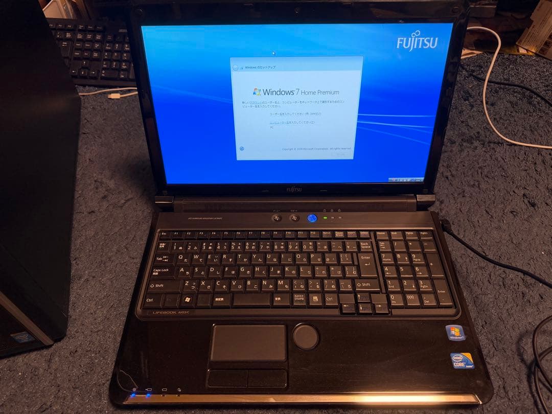 Fujitsu LIFEBOOK AH53/C Windows 7 ノートPC