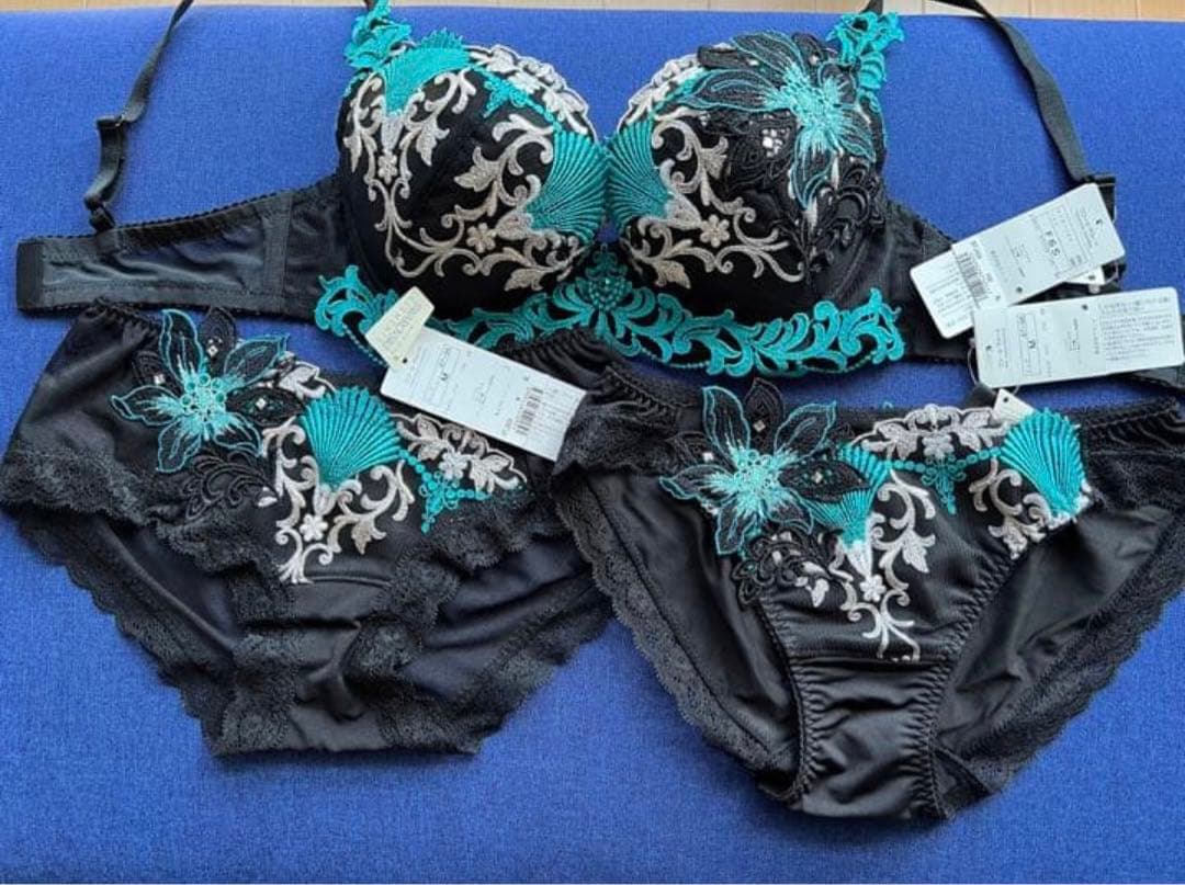 ♥ サルート【深海の宮殿】24グループ 3点set✩.*˚