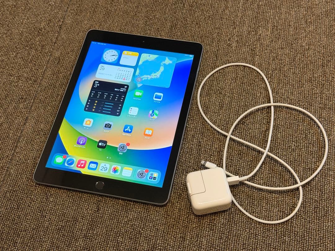 Apple iPad 本体 充電器・カバー付き