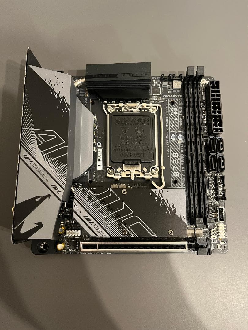 マザーボード B760I AORUS PRO DDR4