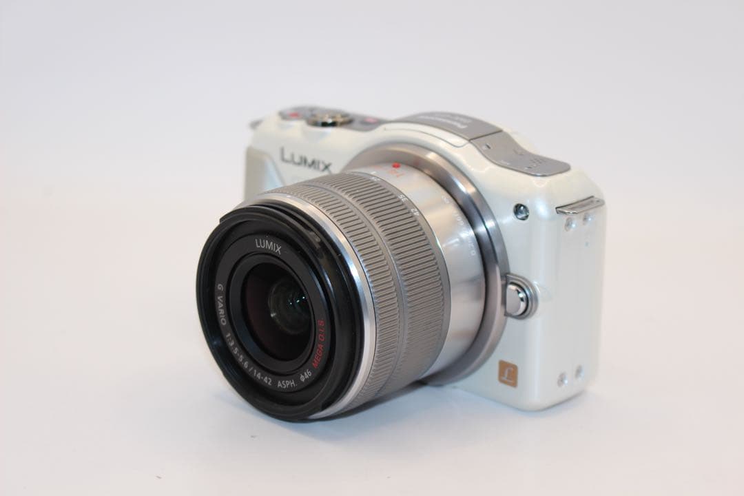 ★お買い得★ショット数3138回★ LUMIX DMC-GF5 レンズキット