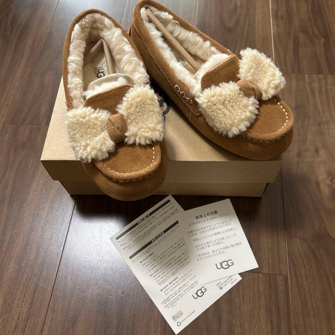 あーちゃん！UGG アグ　モカシン