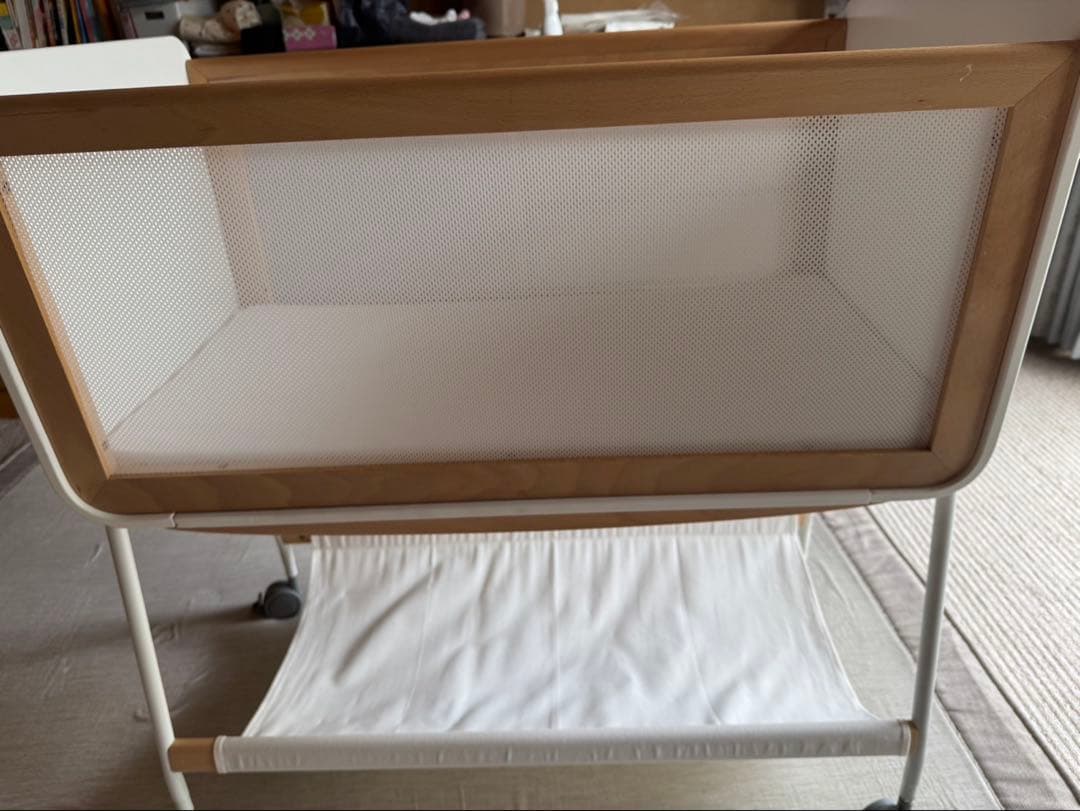 ベビーベッド　リリワゴン2 ホワイト