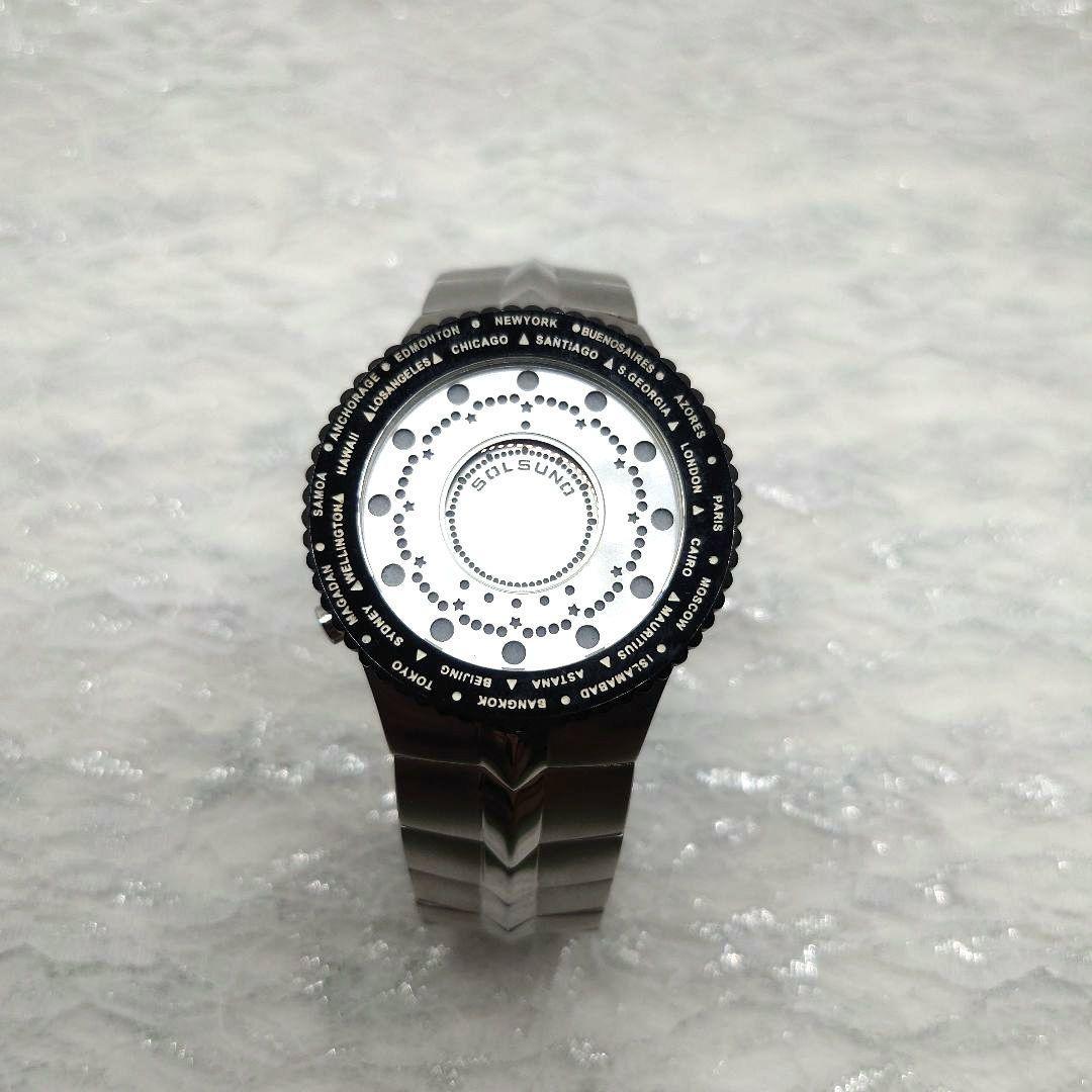 【激レア未使用同様】SOLSUNO SOLW/700R サイバーデザイン腕時計