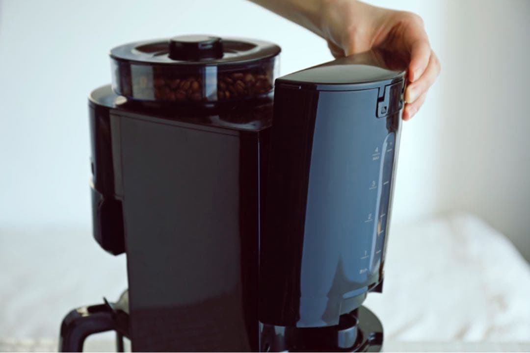 シロカ コーン式全自動コーヒーメーカー SC-C125 新品