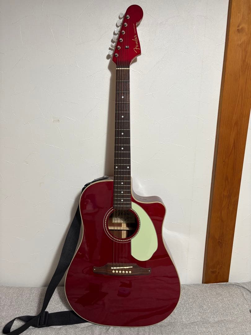 Fender アコースティックギター 赤