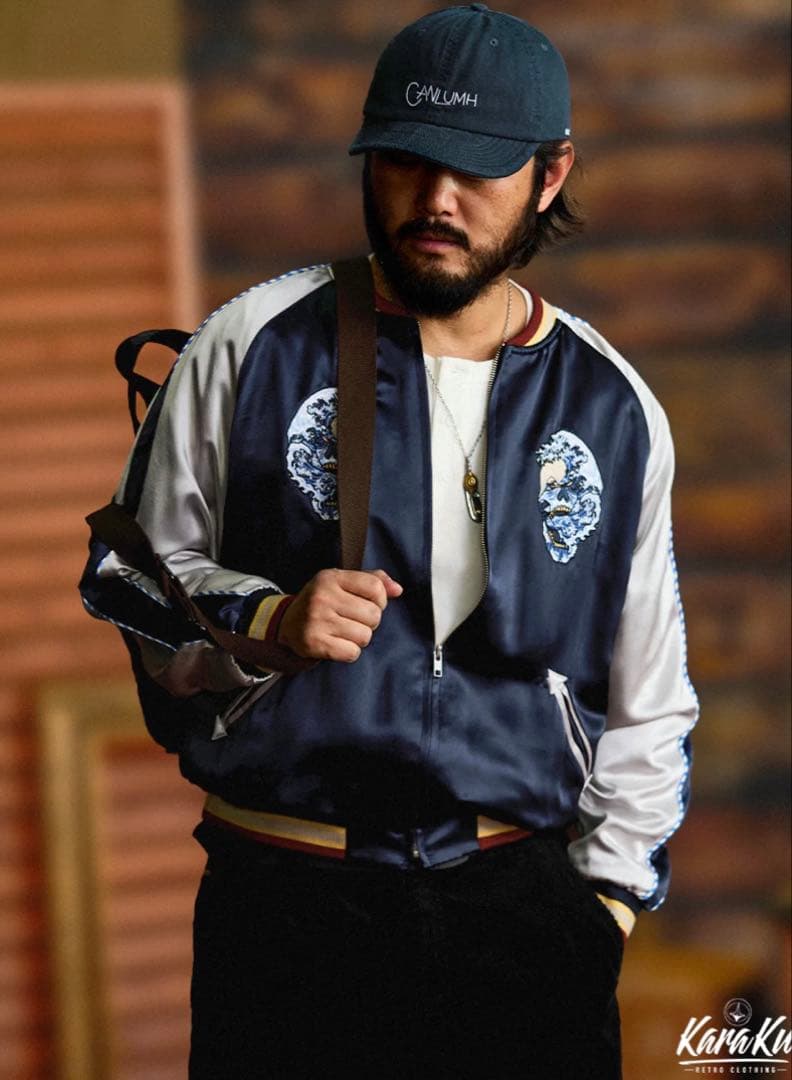 ネイビー サテン スカジャン 波刺繍 Japan karaku