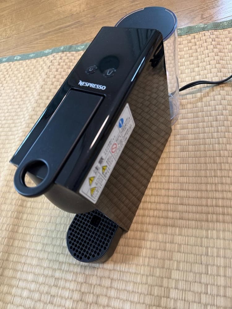 Nespressoのエスプレッソマシン - エッセンサ ミニ