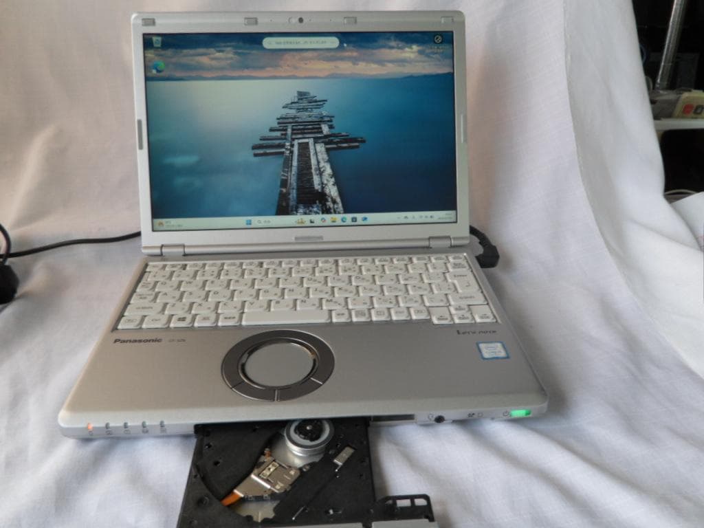 快速 LET'S NOTE SZ6 i5(7th) SSD MEM8GB