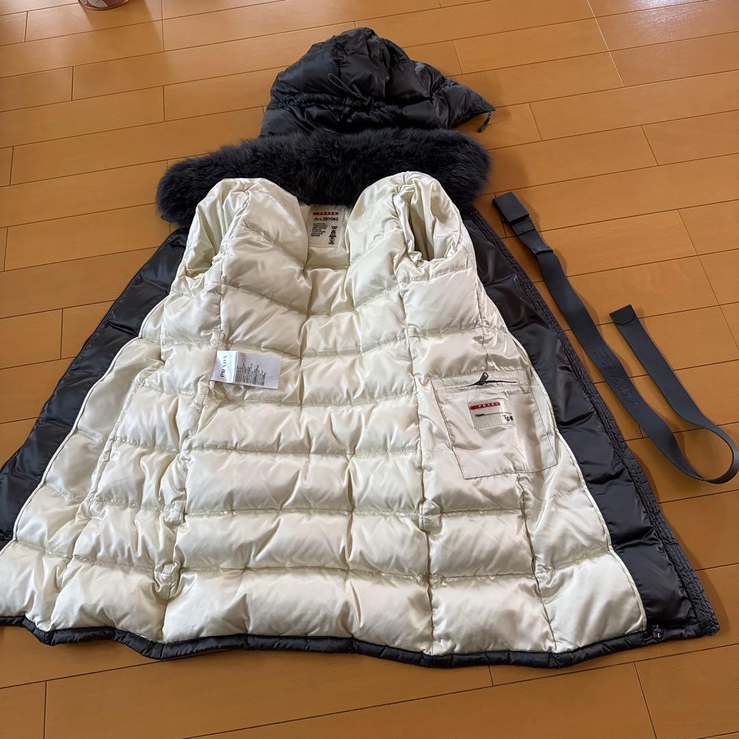 PRADA フード付きダウンジャケット Tg.40