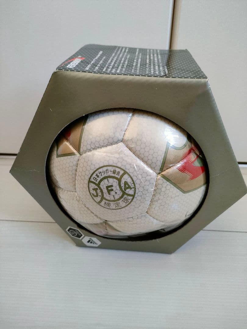 FIFAサッカー 2002年 日韓ワールドカップ公式球 5号【未開封】