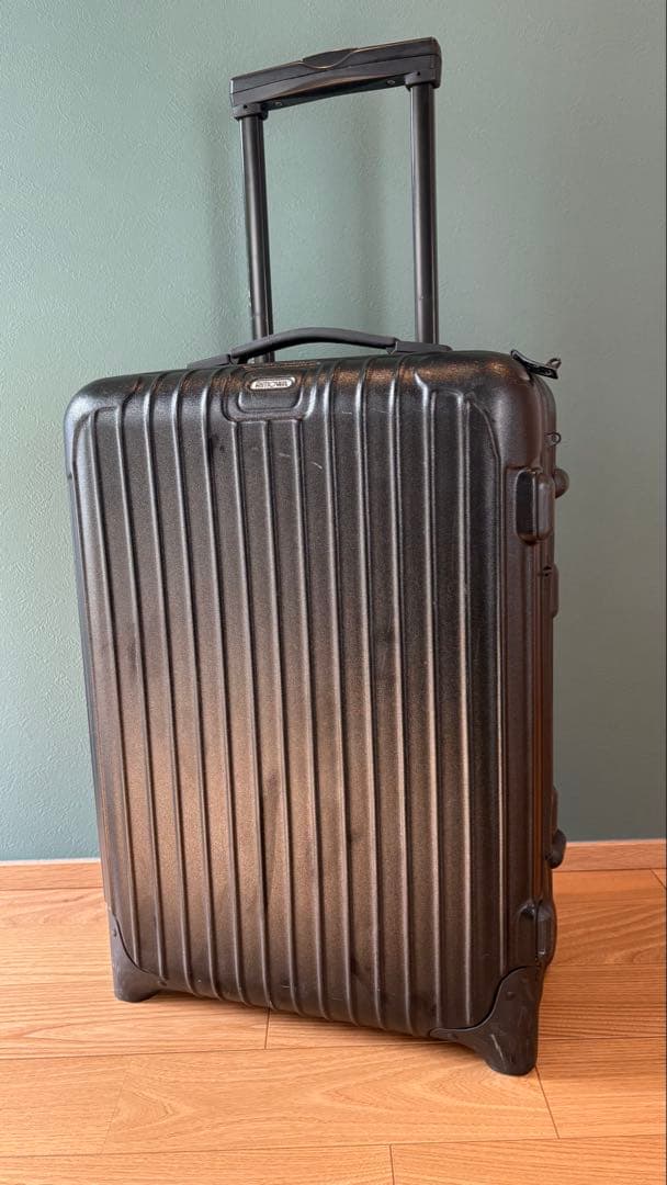 リモワ　サルサ　ブラック　キャリーケース　35L 2輪　機内持ち込み