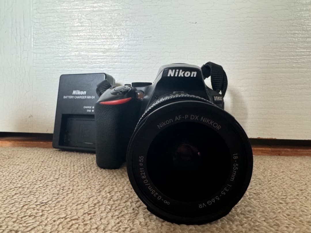 Nikon デジタル一眼レフカメラ D5600