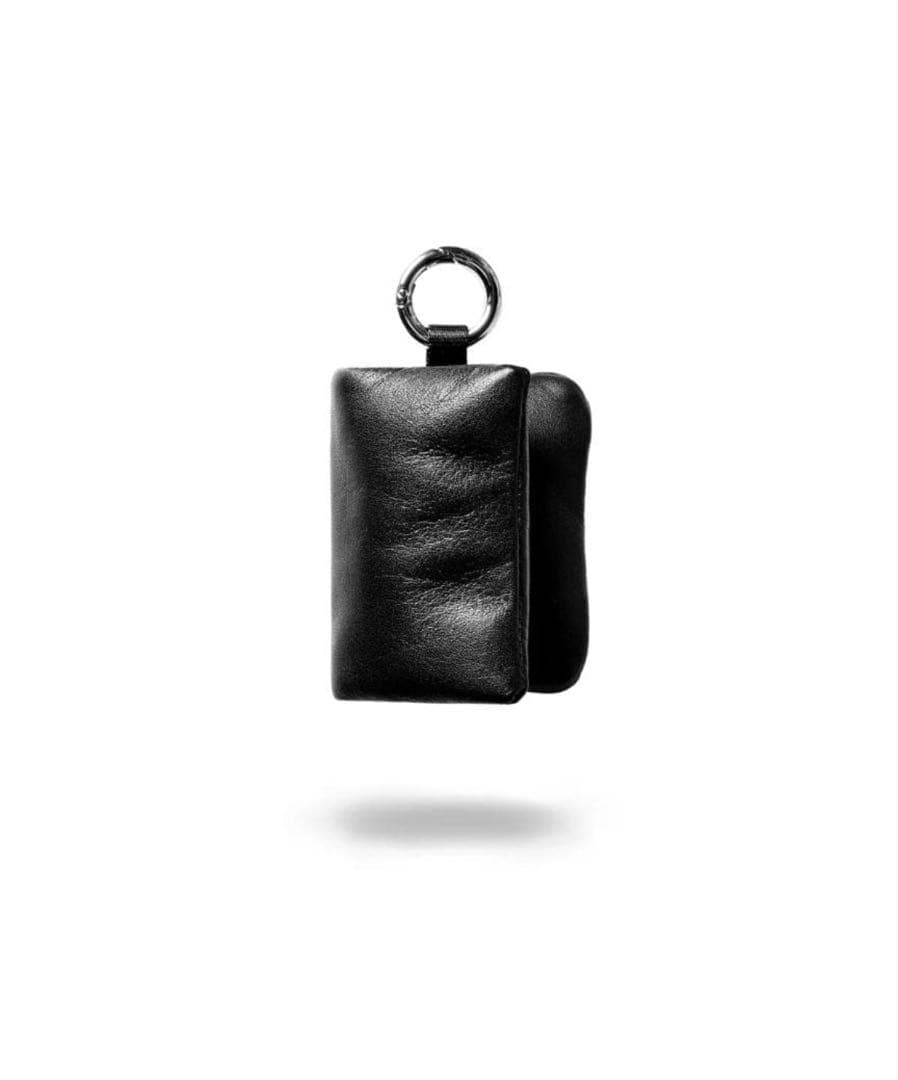 小物 CLESSTE LEATHER PADDED AIRPODS CASE