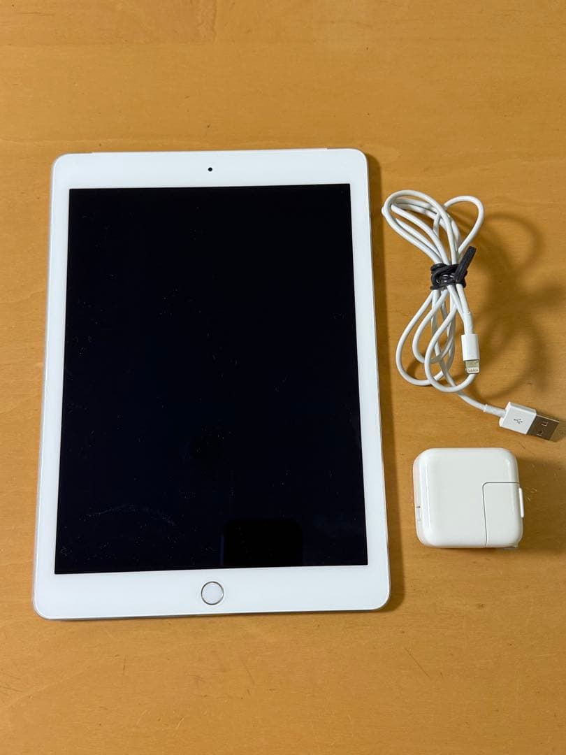 iPad Air2 第2世代 64GB Wi-Fi + Cellular