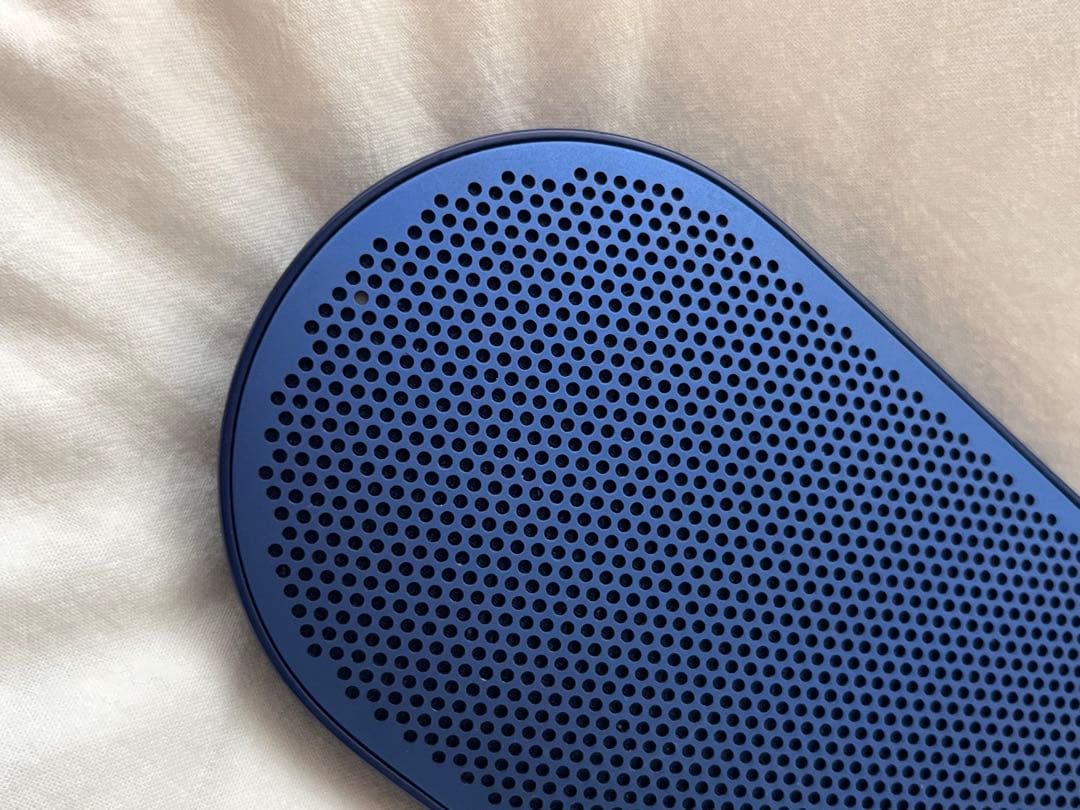 ワイヤレスポータブルスピーカー BeoPlay P2 ブルー