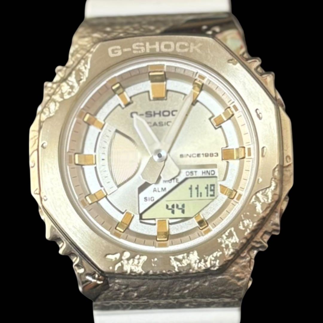 G-SHOCK GショックGM-5600 ゴールド/ホワイト　40周年モデル