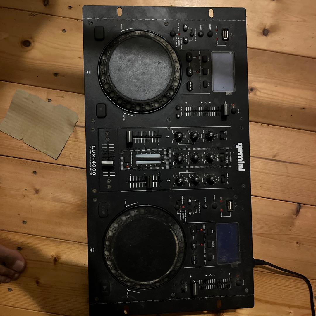 Gemini CDM-4000 DJコントローラー