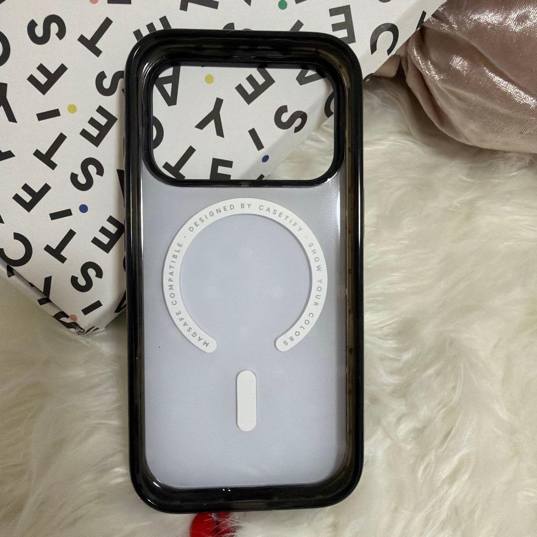 CASETiFY 17proチャーム付き　MagSafe対応