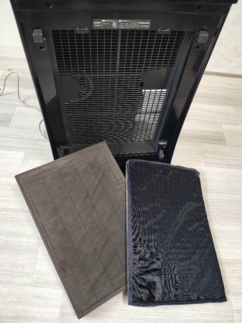 これからの季節の必需品！！ Panasonic 　　空気清浄機