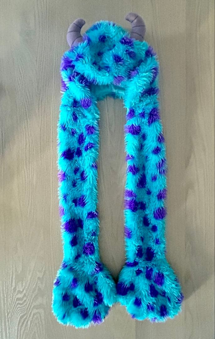 ディズニー　サリーファンキャップマフラー