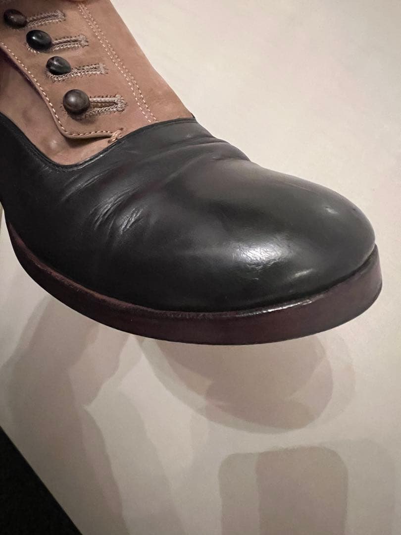 靴 forme Buttoned up shoes