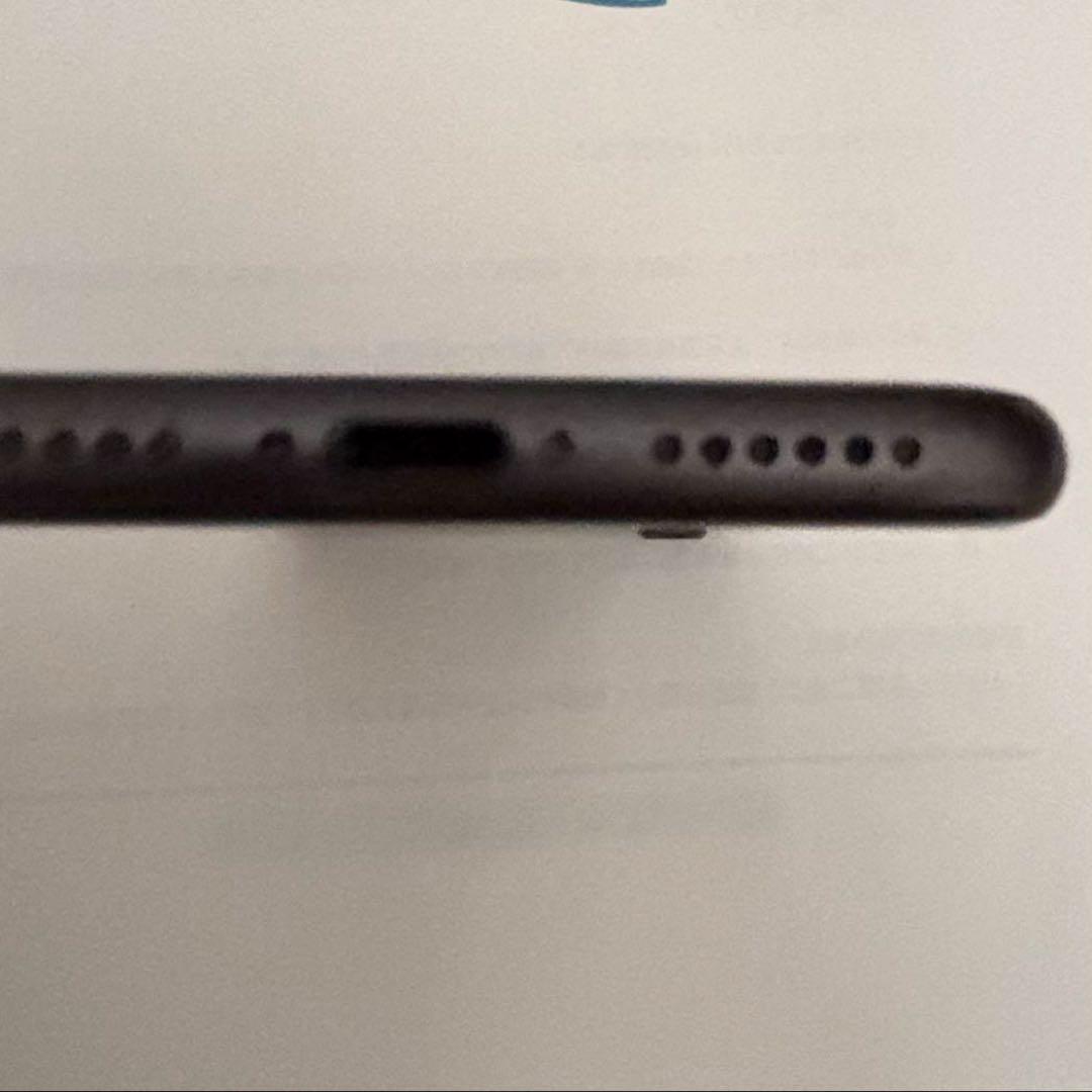 iPhone8 本体 スペースグレー