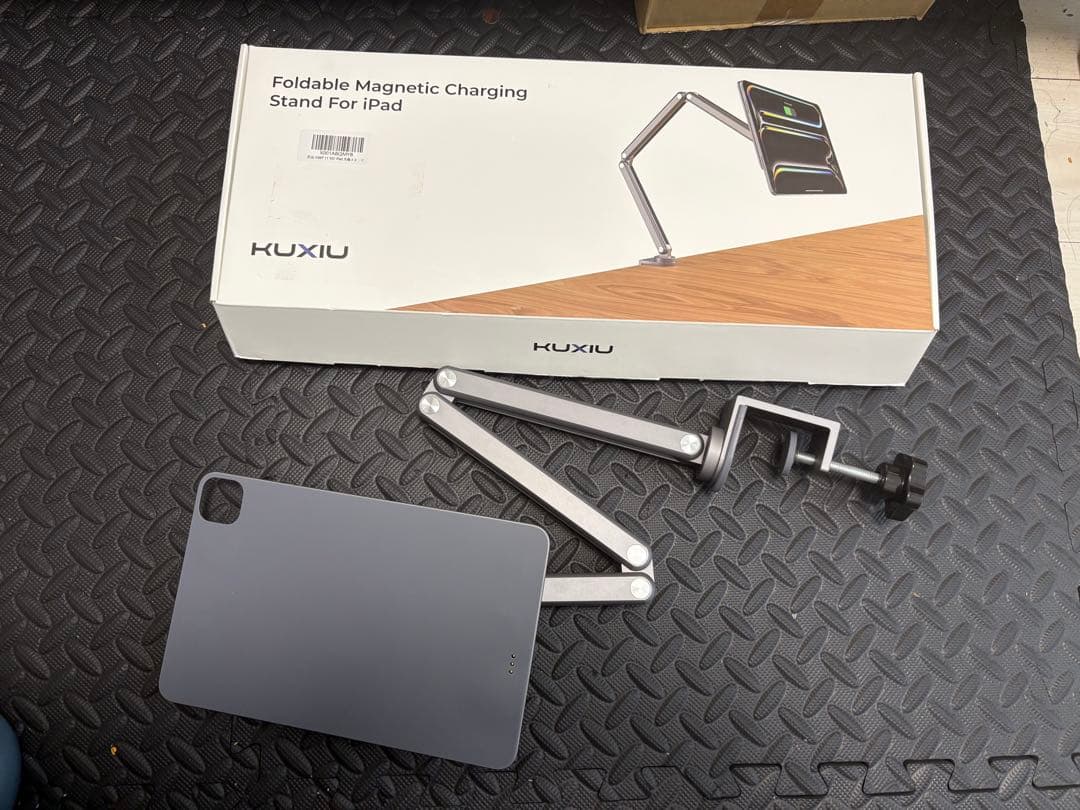 【KUXIU】iPad用 マグネット式フレキシブル折りたたみスタンド