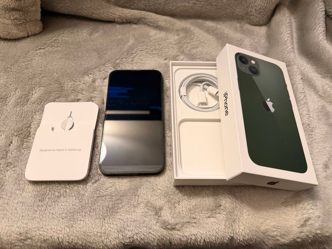 【中古品】iPhone 13 グリーン 128GB箱付属品あり　SIMフリー