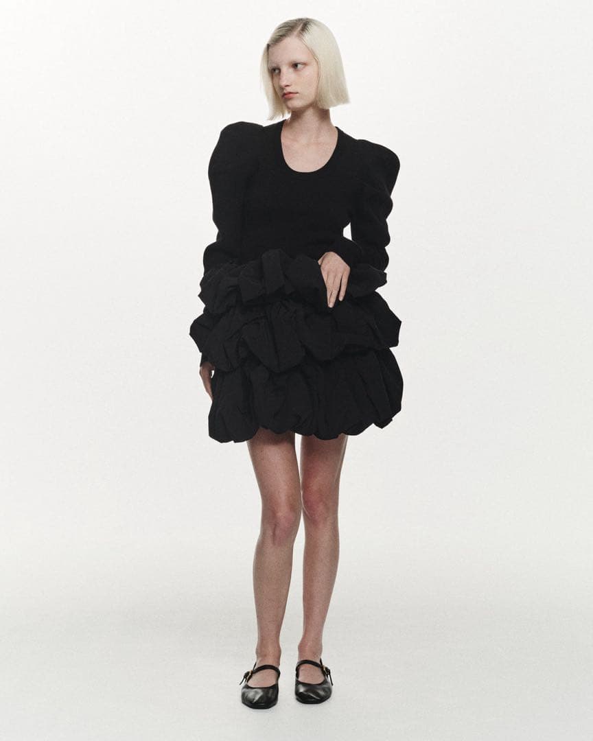 Bibiy. EFFIE PUFF KNITブラック