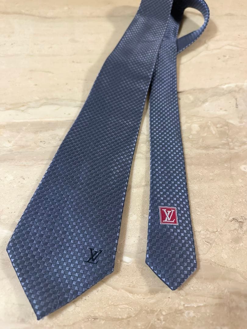 LOUIS VUITTON ルイヴィトン　ネクタイ