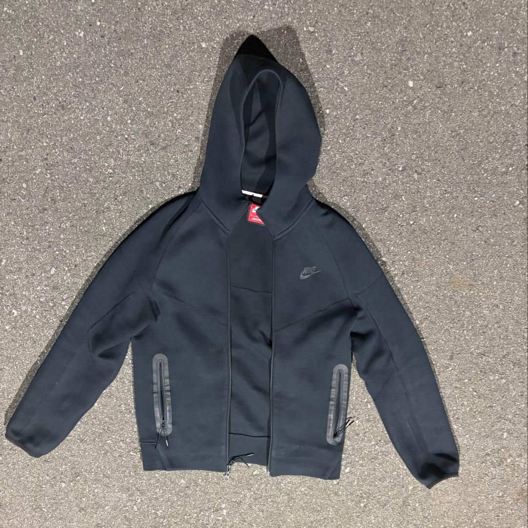 地*田様 NIKEテックフリース‼️早い者勝ち‼️Ｓサイズ‼️ 赤タグ